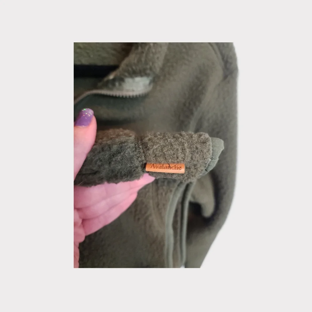 Avalanche‎ pullover - Picture 3 of 4